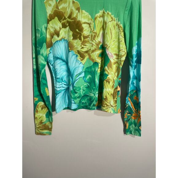 The Kit Green Jade Iris Floral Printed Turtleneck Bamboo Fabric - Picture 3 of 9